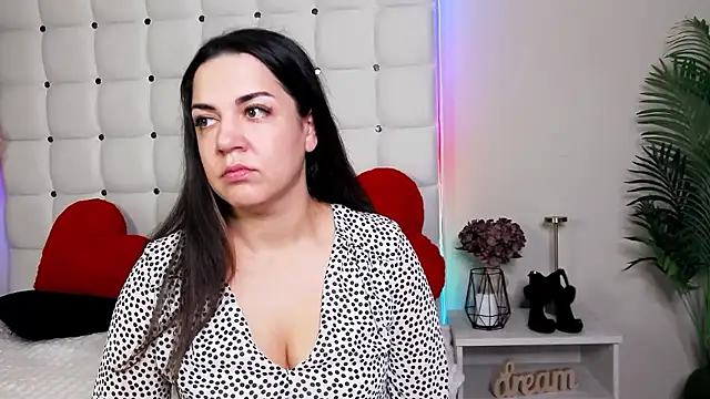 Snapshot of AlsouKass chatting on 11/14/25, 06:45 AlsouKass online show from 11/14/25, 06:45