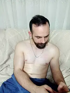 Snapshot of lazzzz09 chatting on 11/11/25, 07:25 lazzzz09 online show from 11/11/25, 07:25