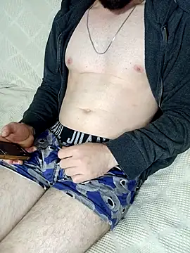 Snapshot of lazzzz09 chatting on 11/26/25, 07:37 lazzzz09 online show from 11/26/25, 07:37