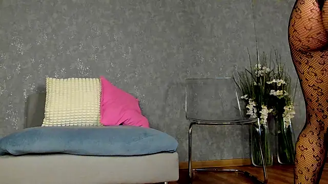 KarinaSparks online show from 11/29/25, 08:34