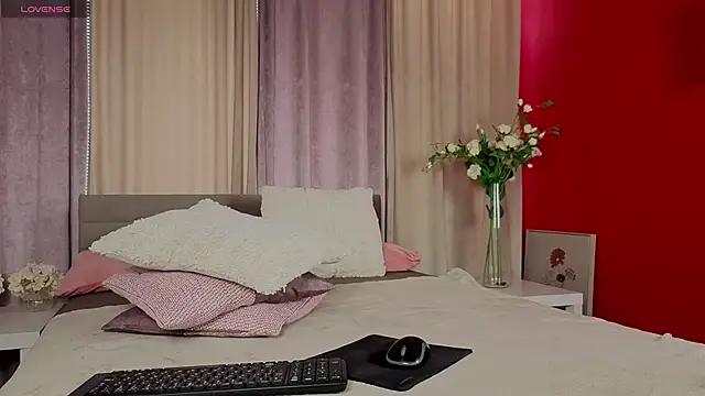 AlexColee online show from 11/16/25, 02:33