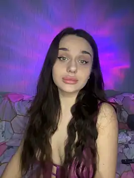 Snapshot of ScarletSi chatting on 12/14/25, 07:29 ScarletSi online show from 12/14/25, 07:29