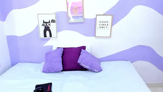 VIOLETA-28 online show from 11/11/25, 01:22