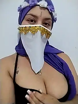 caroline peed online show from 10/21/25, 11:55