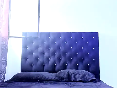 Snapshot of samantthaJhonsonn chatting on 11/11/25, 04:29 samantthaJhonsonn online show from 11/11/25, 04:29