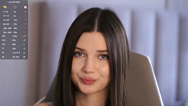 Snapshot of LonnaSkar chatting on 11/20/25, 07:52 LonnaSkar online show from 11/20/25, 07:52