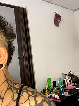 Abby Evanns1 online show from 10/31/25, 08:43