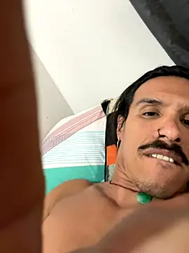 caiiobahia online show from 10/24/25, 04:42