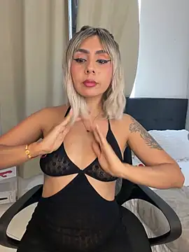 Emilyvalk  online show from 05/30/26, 08:39