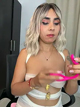 Emilyvalk  online show from 06/18/26, 08:57
