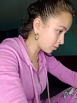 Adhara-Bunny online show from 10/24/25, 04:53