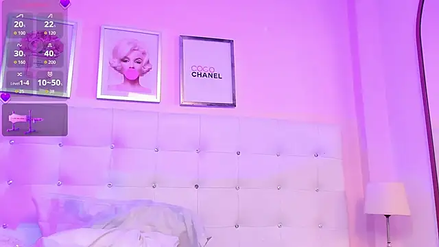 JoissMolli online show from 10/25/25, 04:09