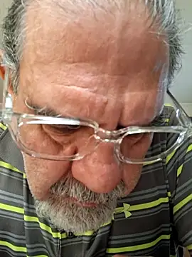 pena633 online show from 12/17/25, 03:40