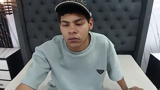 Yordi Alpha online show from 11/03/25, 01:01