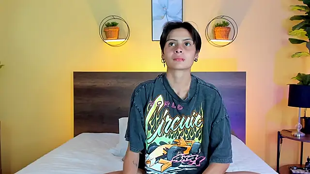 MartinnaGrecco online show from 11/13/25, 08:41