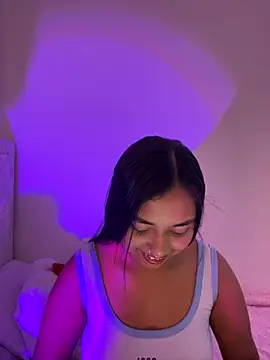 aly nicols online show from 10/30/25, 10:43