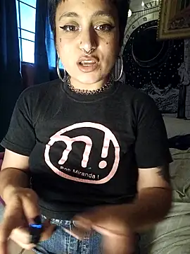 Snapshot of pekeni0p0ny chatting on 10/26/25, 09:21 pekeni0p0ny online show from 10/26/25, 09:21