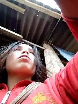 Snapshot of rickkis2k chatting on 10/24/25, 04:20 rickkis2k online show from 10/24/25, 04:20