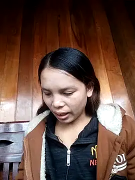 Snapshot of rickkis2k chatting on 10/27/25, 02:15 rickkis2k online show from 10/27/25, 02:15