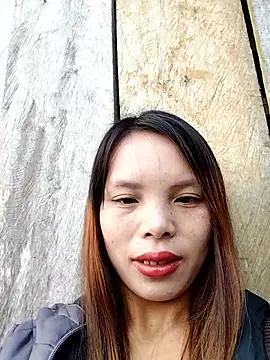 Snapshot of rickkis2k chatting on 11/15/25, 01:03 rickkis2k online show from 11/15/25, 01:03