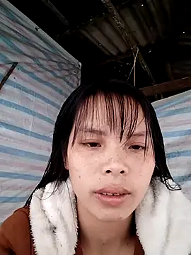 Snapshot of rickkis2k chatting on 11/17/25, 04:07 rickkis2k online show from 11/17/25, 04:07