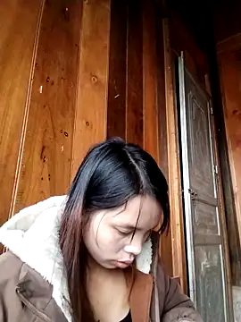 Snapshot of rickkis2k chatting on 11/18/25, 04:39 rickkis2k online show from 11/18/25, 04:39