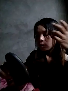 Snapshot of rickkis2k chatting on 11/30/25, 09:19 rickkis2k online show from 11/30/25, 09:19