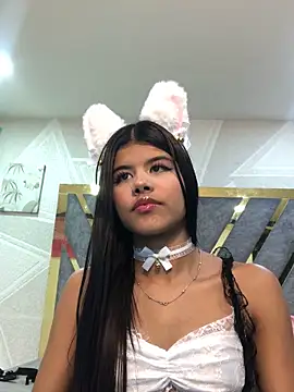 Snapshot of Sidney_Brownn chatting on 11/25/25, 02:11 Sidney Brownn online show from 11/25/25, 02:11