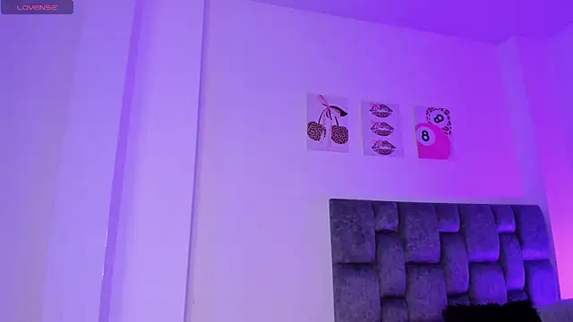 kittymonroe1 online show from 05/05/26, 05:54