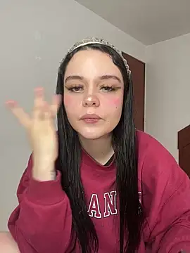 Snapshot of Selena_Roa chatting on 02/02/26, 06:06 Selena Roa online show from 02/02/26, 06:06