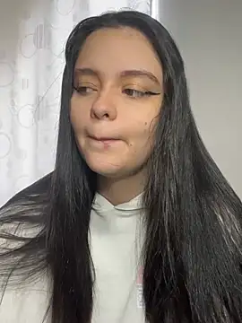 Snapshot of Selena_Roa chatting on 03/27/26, 02:39 Selena Roa online show from 03/27/26, 02:39