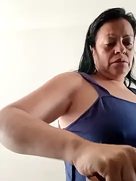 Snapshot of viviana-sexi chatting on 11/03/25, 03:46 viviana-sexi online show from 11/03/25, 03:46