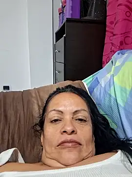 Snapshot of viviana-sexi chatting on 03/06/26, 05:15 viviana-sexi online show from 03/06/26, 05:15