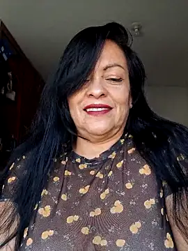 Snapshot of viviana-sexi chatting on 04/22/26, 03:35 viviana-sexi online show from 04/22/26, 03:35
