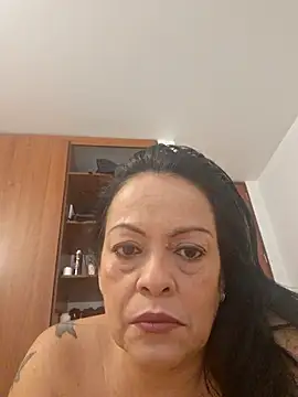Snapshot of viviana-sexi chatting on 04/23/26, 03:47 viviana-sexi online show from 04/23/26, 03:47