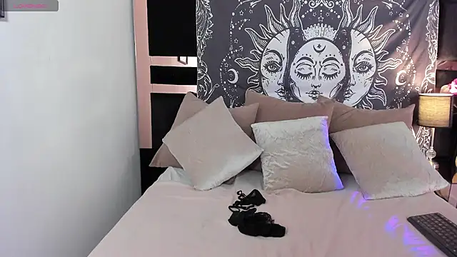mirandaduboiss online show from 07/28/26, 05:12