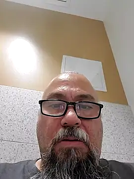 Snapshot of tsmack1972 chatting on 10/29/25, 06:26 tsmack1972 online show from 10/29/25, 06:26