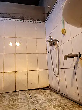 Snapshot of -Hazy- chatting on 10/29/25, 11:45 -Hazy- online show from 10/29/25, 11:45