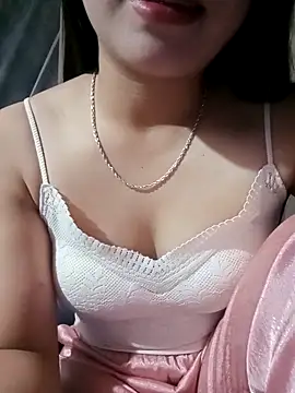 Snapshot of -Lanaa- chatting on 10/21/25, 01:56 -Lanaa- online show from 10/21/25, 01:56