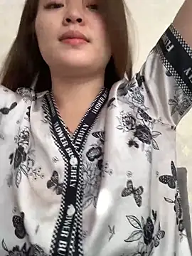 helo-kitty online show from 10/30/25, 08:38