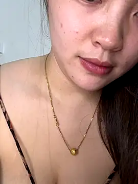 helo-kitty online show from 11/06/25, 08:21