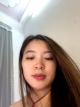 helo-kitty online show from 11/09/25, 02:48