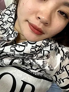 helo-kitty online show from 11/12/25, 01:22