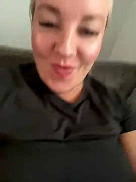 Snapshot of Jenna-LeeXX chatting on 11/08/25, 03:01 Jenna-LeeXX online show from 11/08/25, 03:01