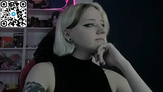 Holy Mistress S online show from 05/12/26, 08:22
