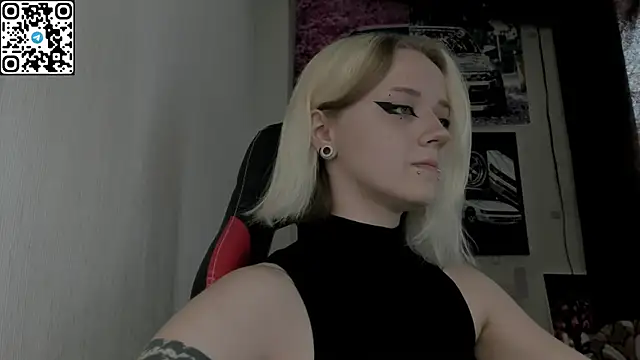 Holy Mistress S online show from 07/10/26, 08:18