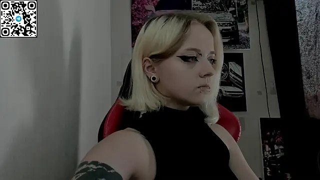 Holy Mistress S online show from 07/18/26, 10:19
