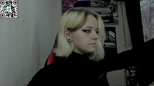Holy Mistress S online show from 07/19/26, 09:13
