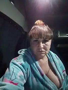 Snapshot of Ryslana0070 chatting on 11/15/25, 04:14 Ryslana0070 online show from 11/15/25, 04:14