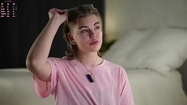 MelodyBaur online show from 12/16/25, 12:21